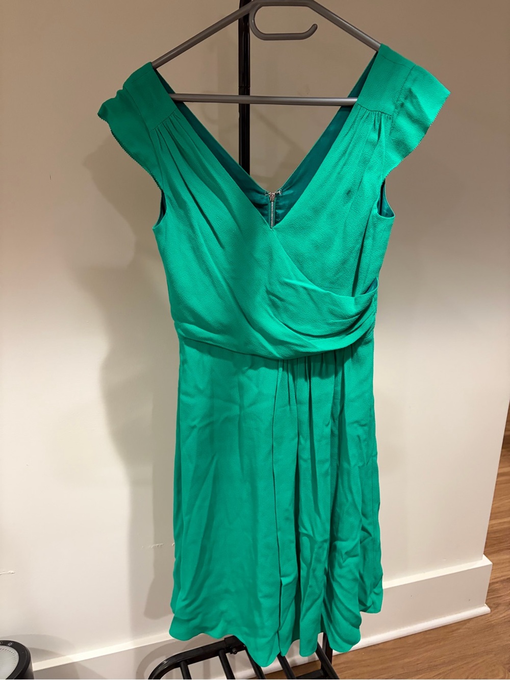 Kate Spade Elegant Green V-Neck Women's Dress